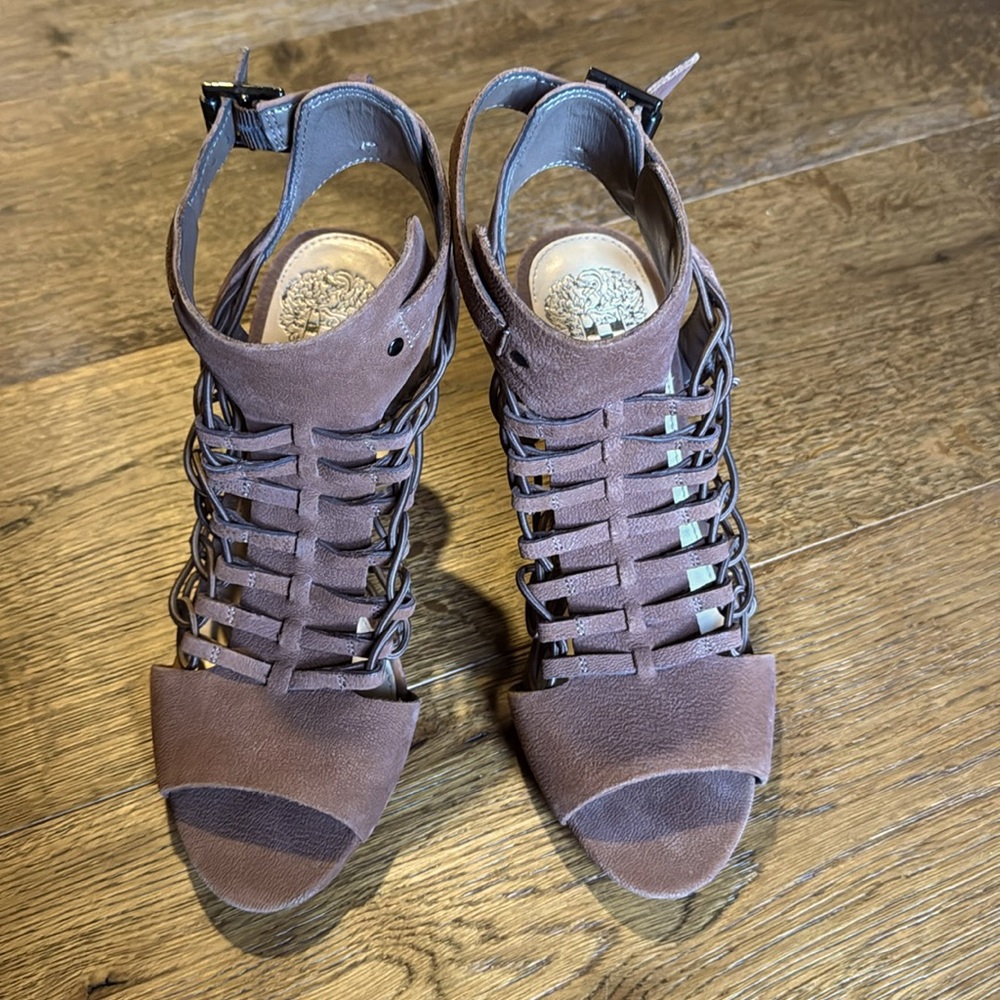 Vince Camuto Eval Caged Sandals, Brown size 6